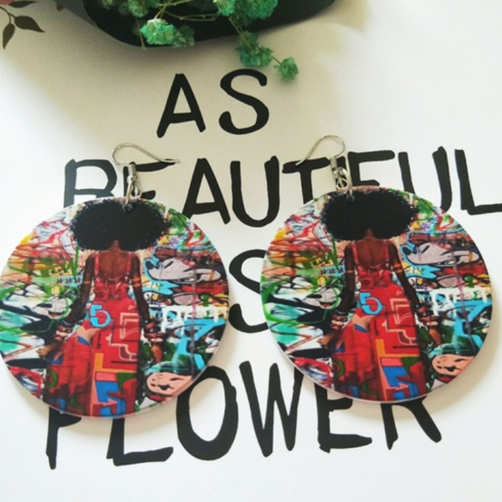 Retro woman Round wooden earrings